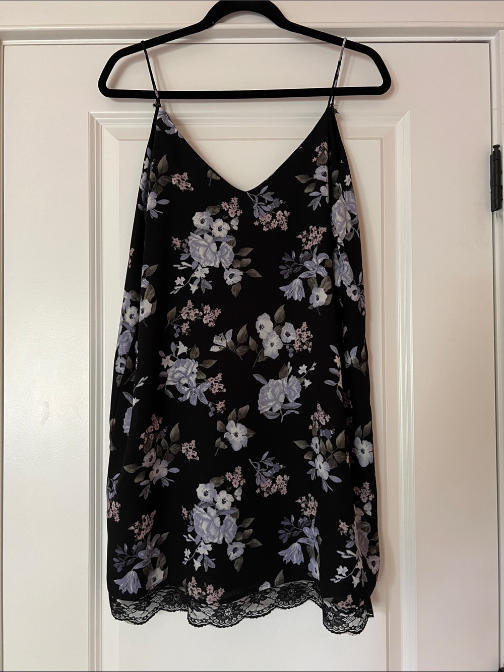 Forever 21 Black Floral V-Neck Slip Dress